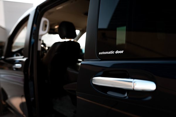 Automatické posuvné dvere Mercedes V-Class